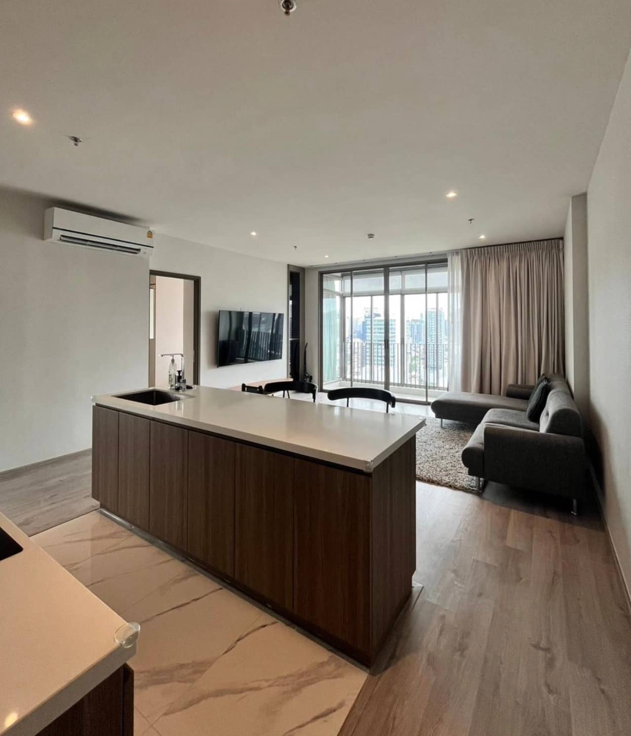Rhythm Ekkamai Estate, living room published on the PropertyScout card