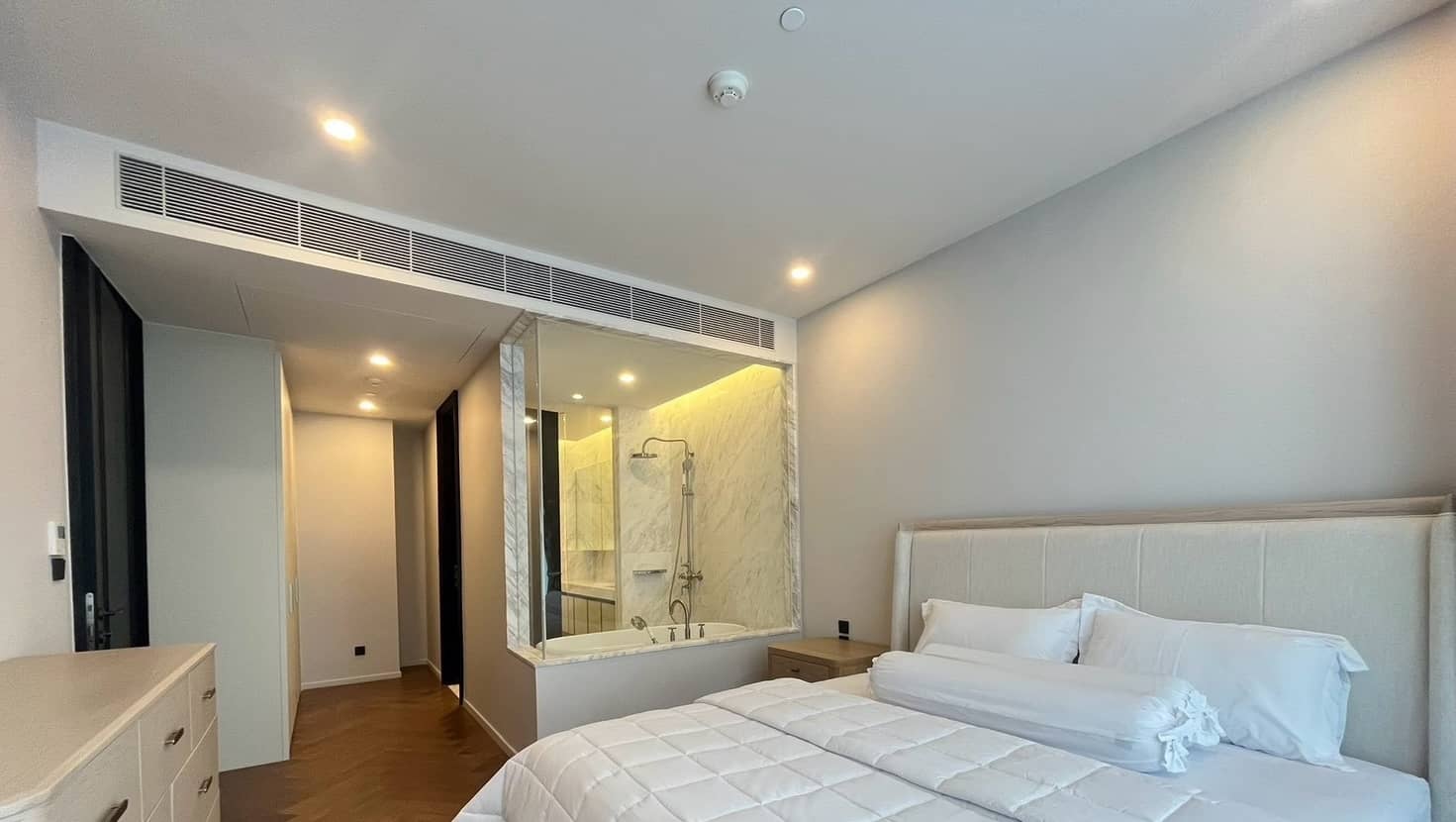 The Residences 38, bedroom published on the PropertyScout card