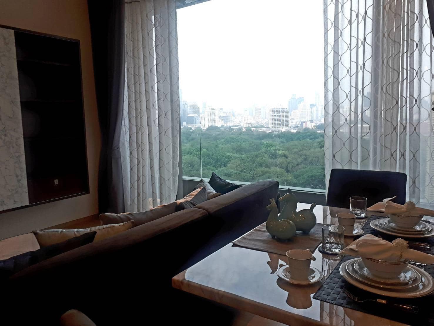 Saladaeng One, living room published on the PropertyScout card