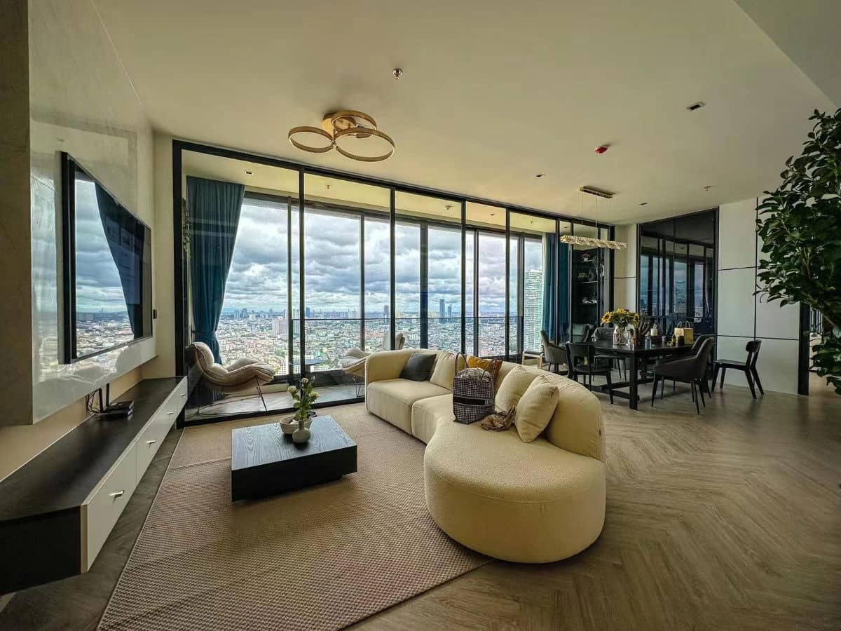 Chapter Charoennakhorn–Riverside, living room published on the PropertyScout card
