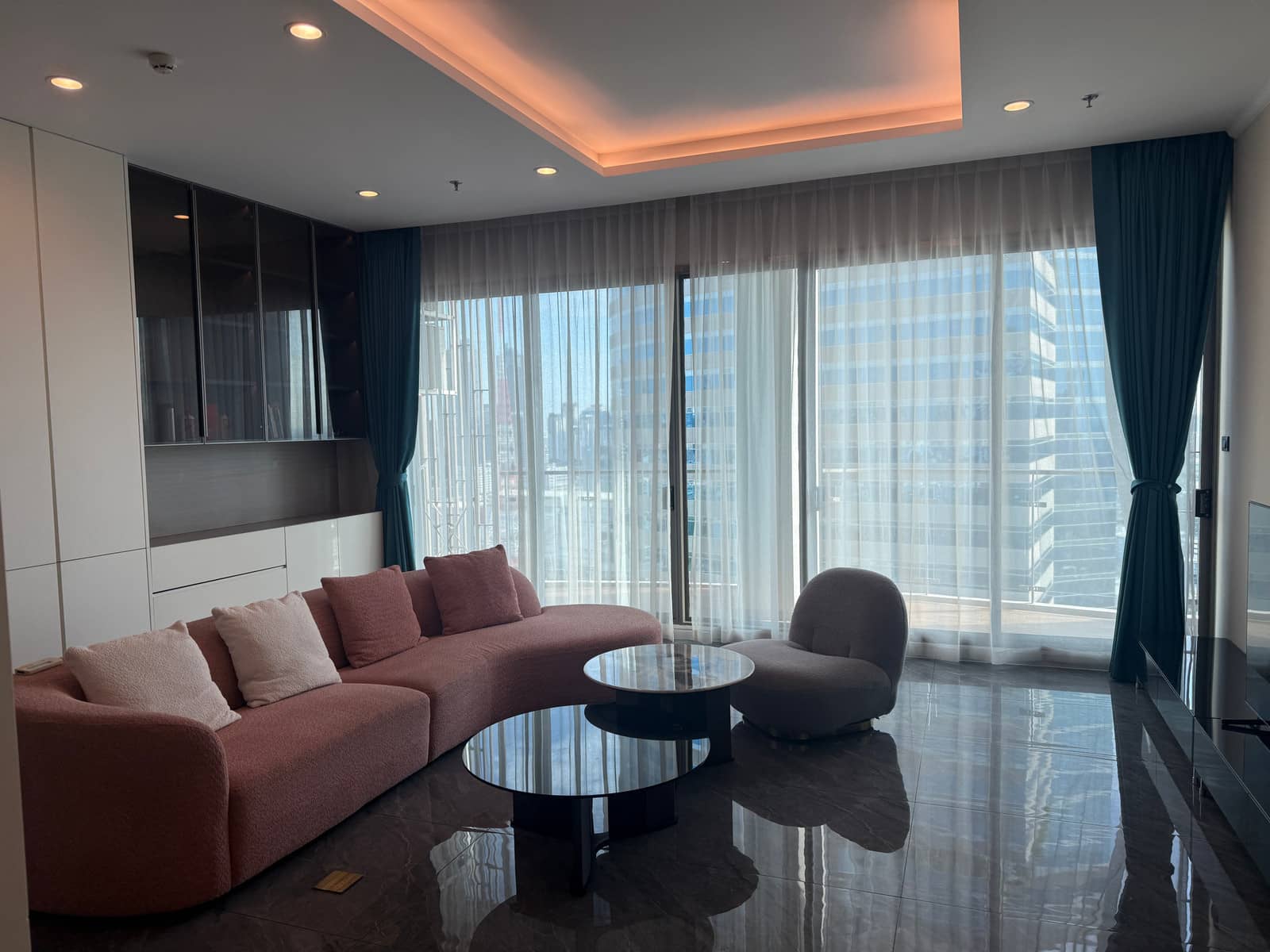 Supalai Oriental Sukhumvit 39, living room published on the PropertyScout card