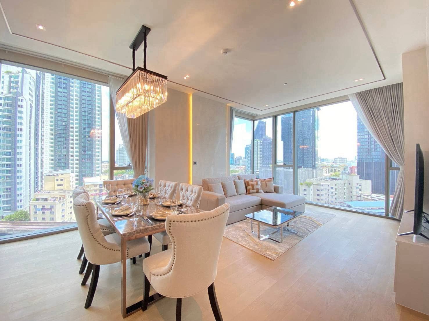 The Strand Thonglor, living room published on the PropertyScout card