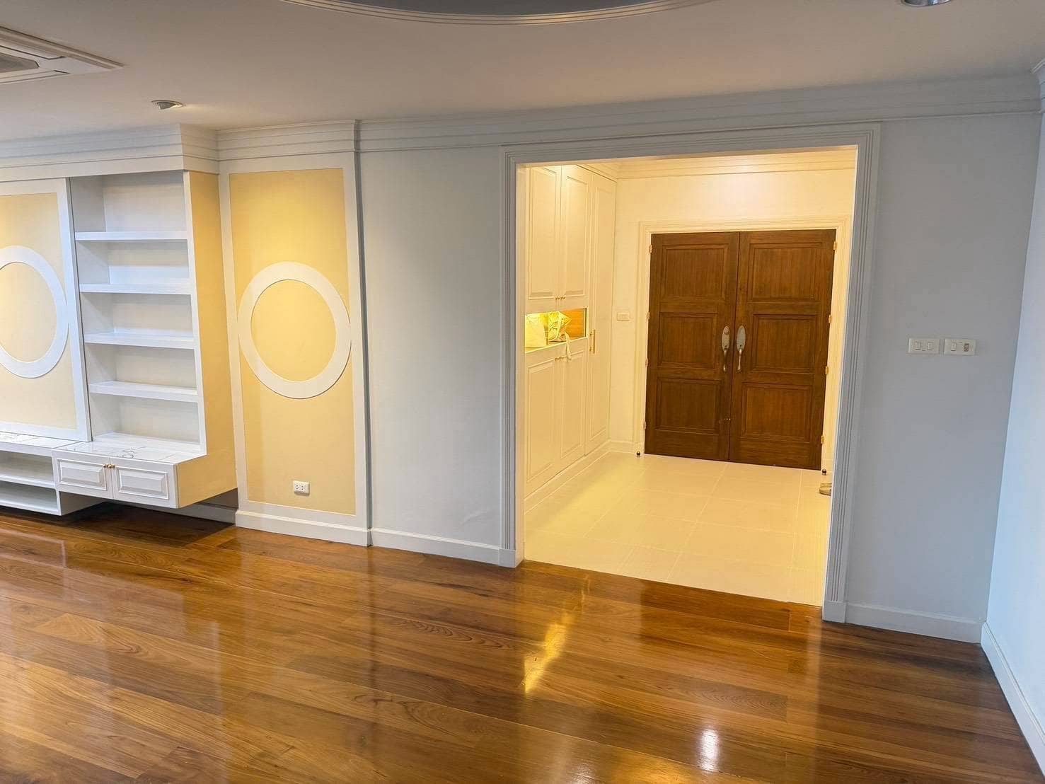 President Park, living room published on the PropertyScout card