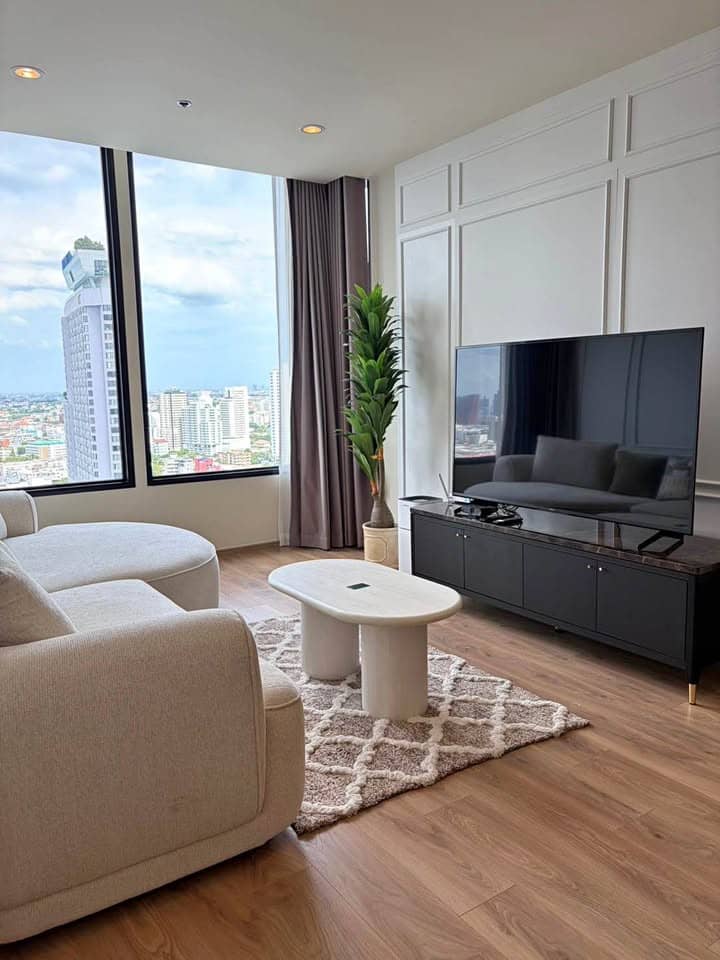 Noble Form Thonglor, living room published on the PropertyScout card